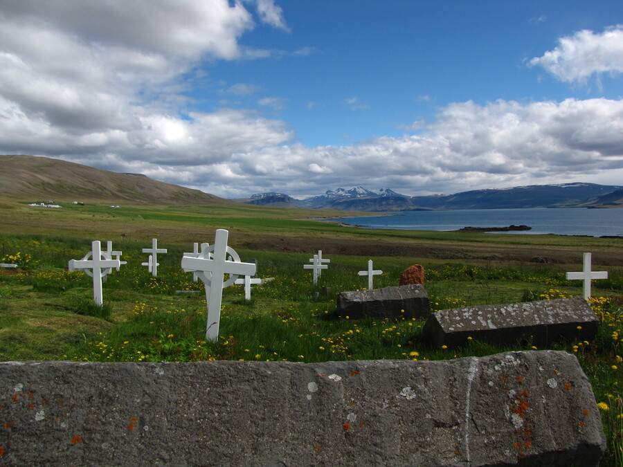 Graveyard at Saurbær at the Hvalfjörður