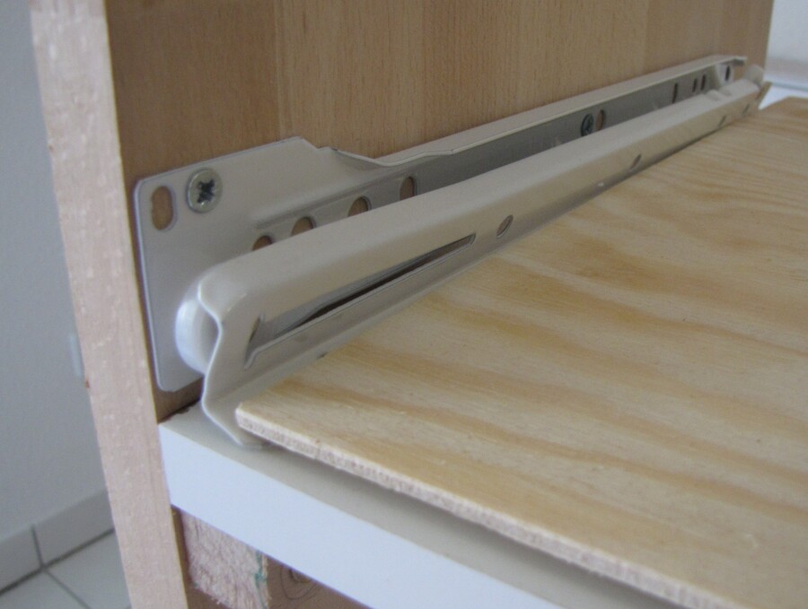 The drawer mechanism (unassembled)