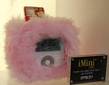 iMini cute - an iPod docking station