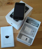iPhone 3G box contents