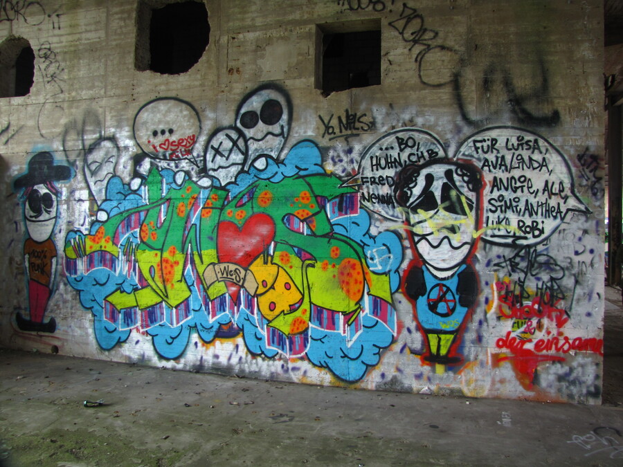 Lots of Graffiti everywhere