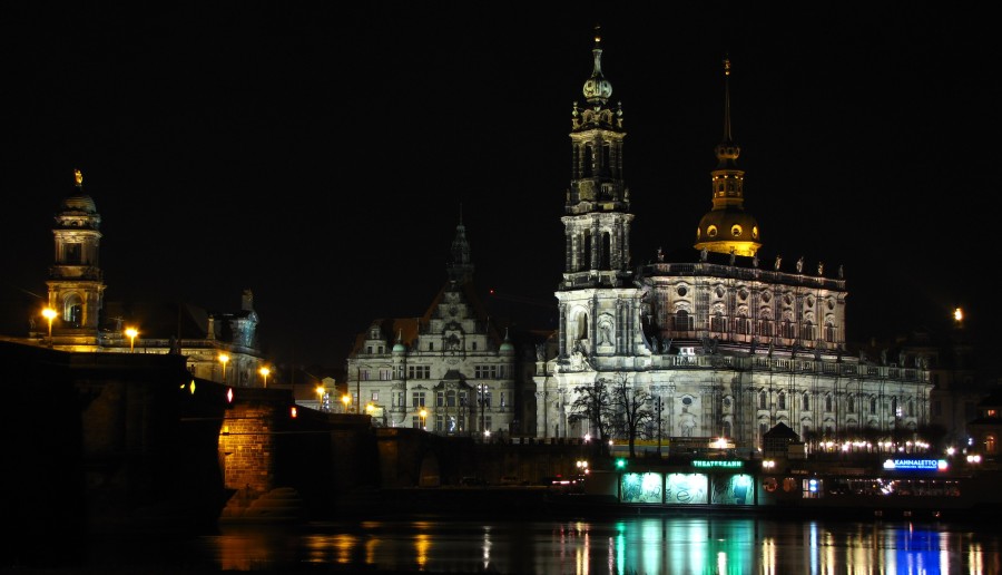 Hofkirche by Night