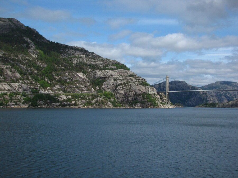 Entry to Lyse Fjord