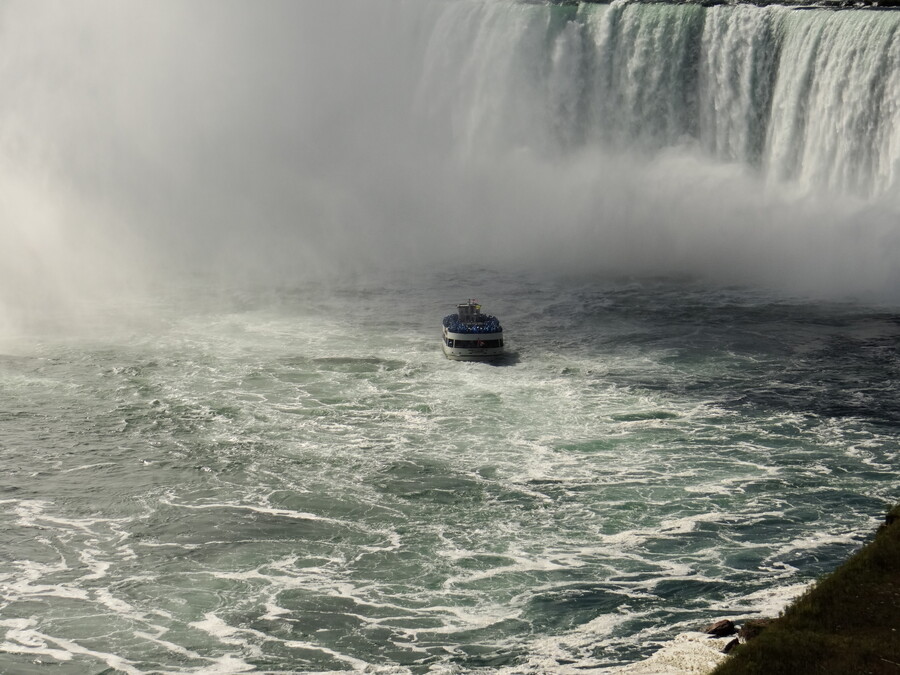 Maid of the Mist in Front of the Horseshoe Falls, Niagara