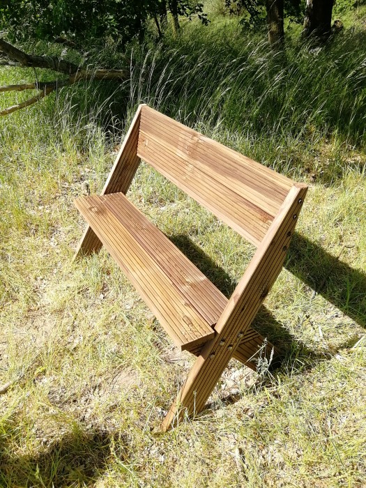 bench05.jpg