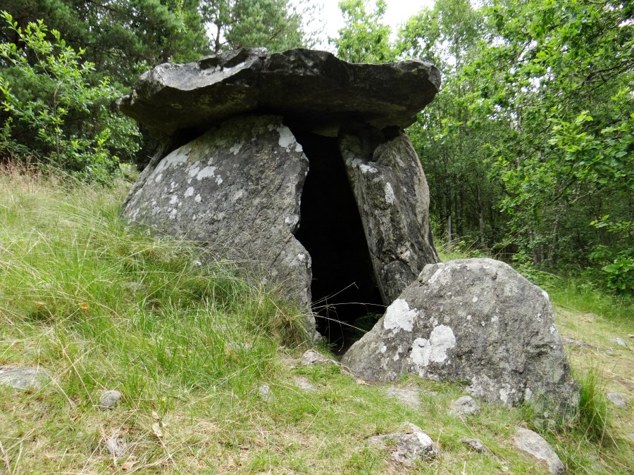 Hagadösen stone age grave