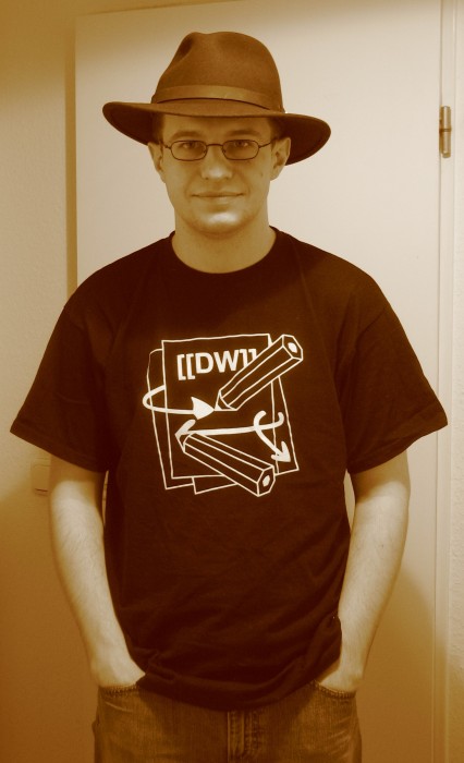 DokuWiki Mono Shirt by Andreas Gohr