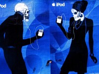 iPod adbusting - photo by antenne